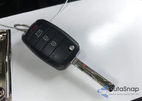 2014 Kia Soul + from USA, damaged, VIN KNDJP3A58E7733682